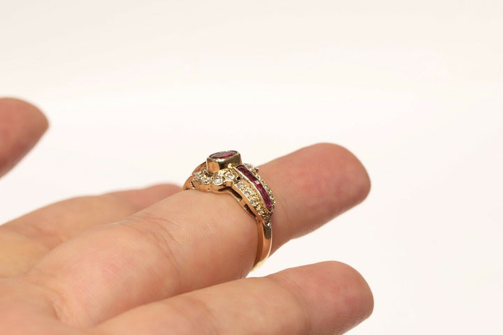 14K ナチュラルダイヤモンドとカリバールビーのリング