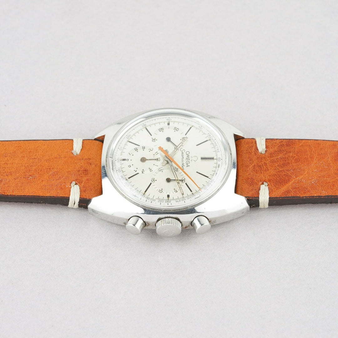 OMEGA SEAMASTER VINTAGE CHRONOGRAPH WRISTWATCH REF. 145.016-68 CIRCA 1960S
