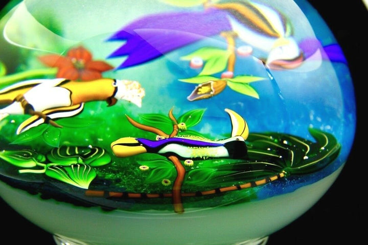 BACCARAT Three birds Art Glass pacifique Lt Ed Footed Paperweight,Apr 5.25"Hx5"W