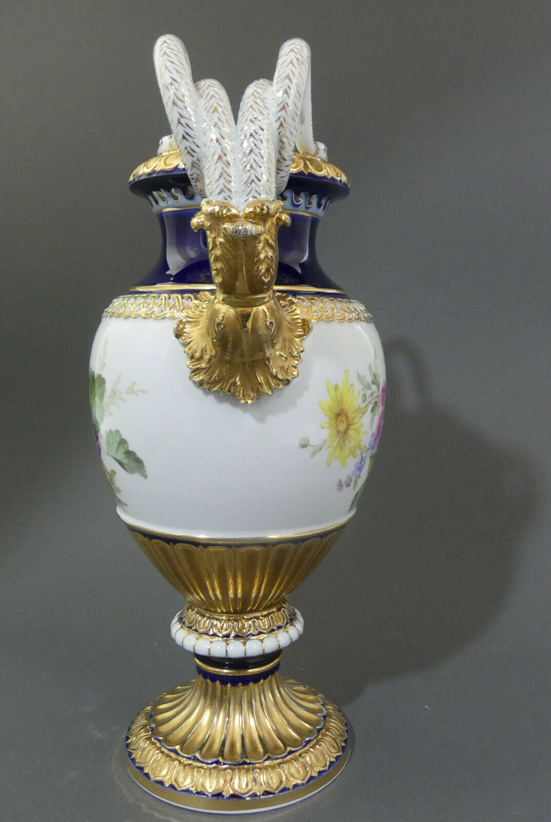  ⚔ Meissen Schlangenhenkelvase beidseitig Blumenbukett H.38,5cm 1.Wahl vor 1924