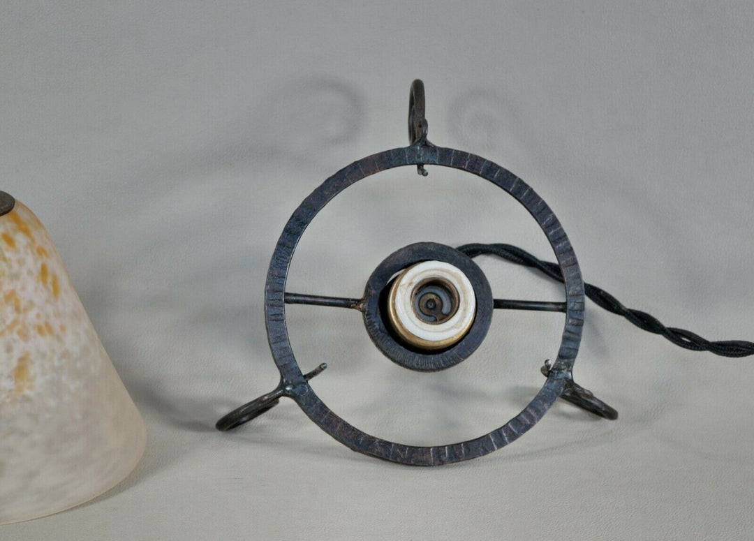 シュナイダー兄弟　小さなアールデコランプ　フランス製　錬鉄製　1925年　1930年