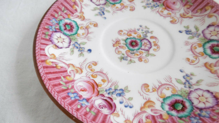 Tasse et sous-tasse Minton SARREGUEMINES du XIXe à décor foral