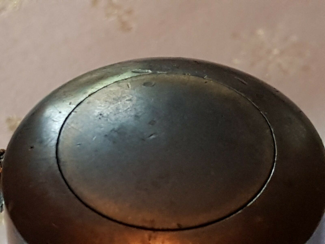 Baccarat flacon vaporisateur en verre bleu "signé AGNEL Paris"