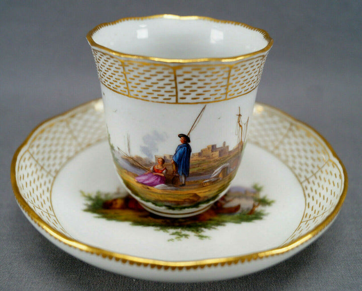 Meissen Hand Painted Courting Couple Boats Castle & Gold Chocolate Cup C. 1740
