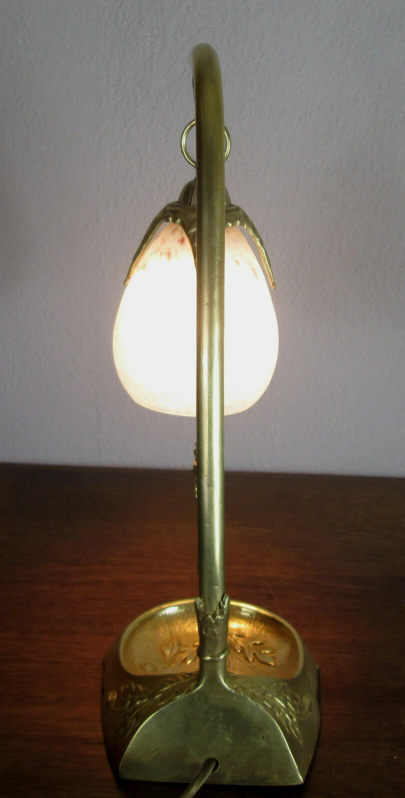 シュナイダー兄弟 アールヌーボーのアンティークテーブルランプ