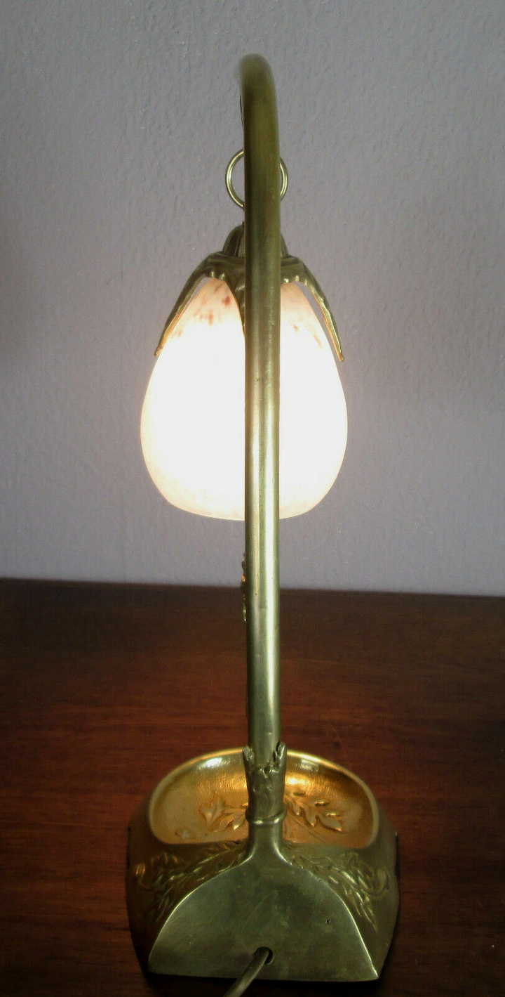 シュナイダー兄弟 アールヌーボーのアンティークテーブルランプ
