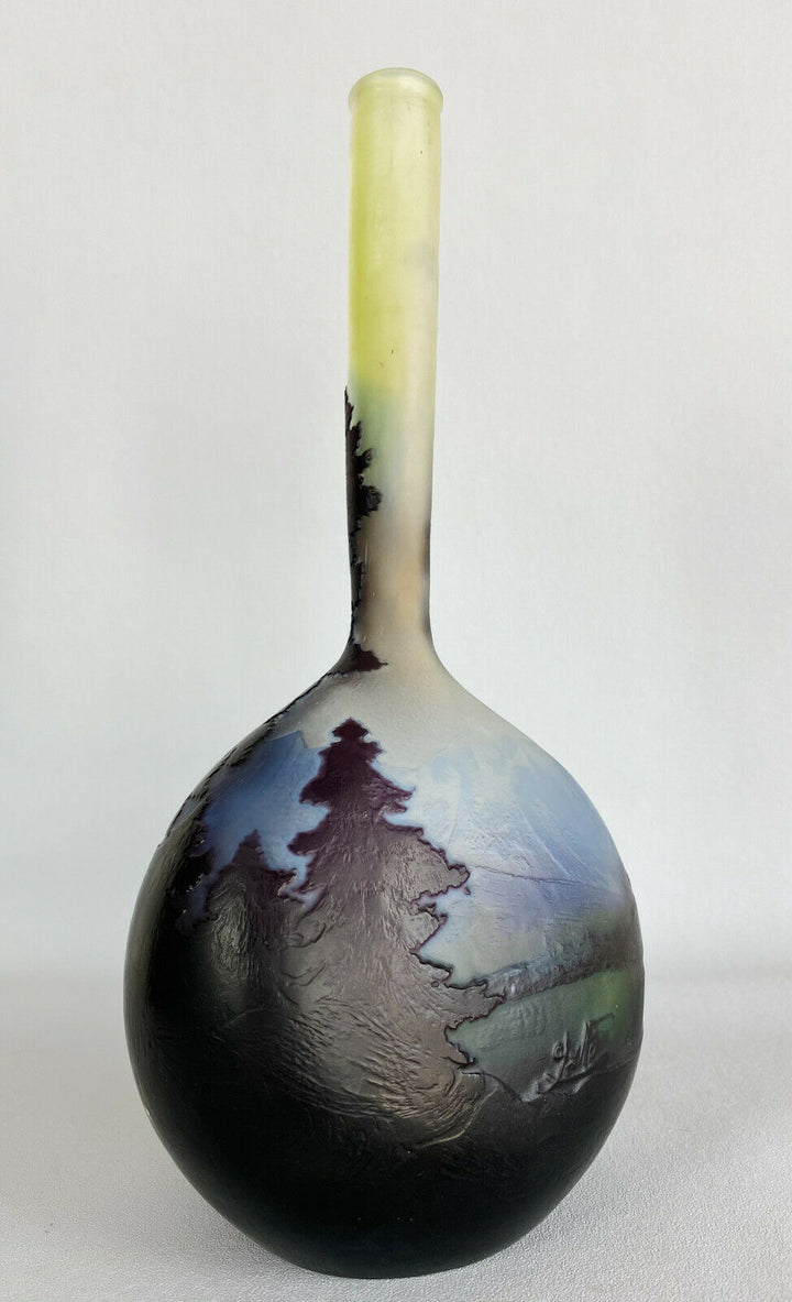ÉMILE GALLÉ : VASE D'ÉPOQUE ART NOUVEAU - PAYSAGE VOSGIEN EN VERRE MULTICOUCHE