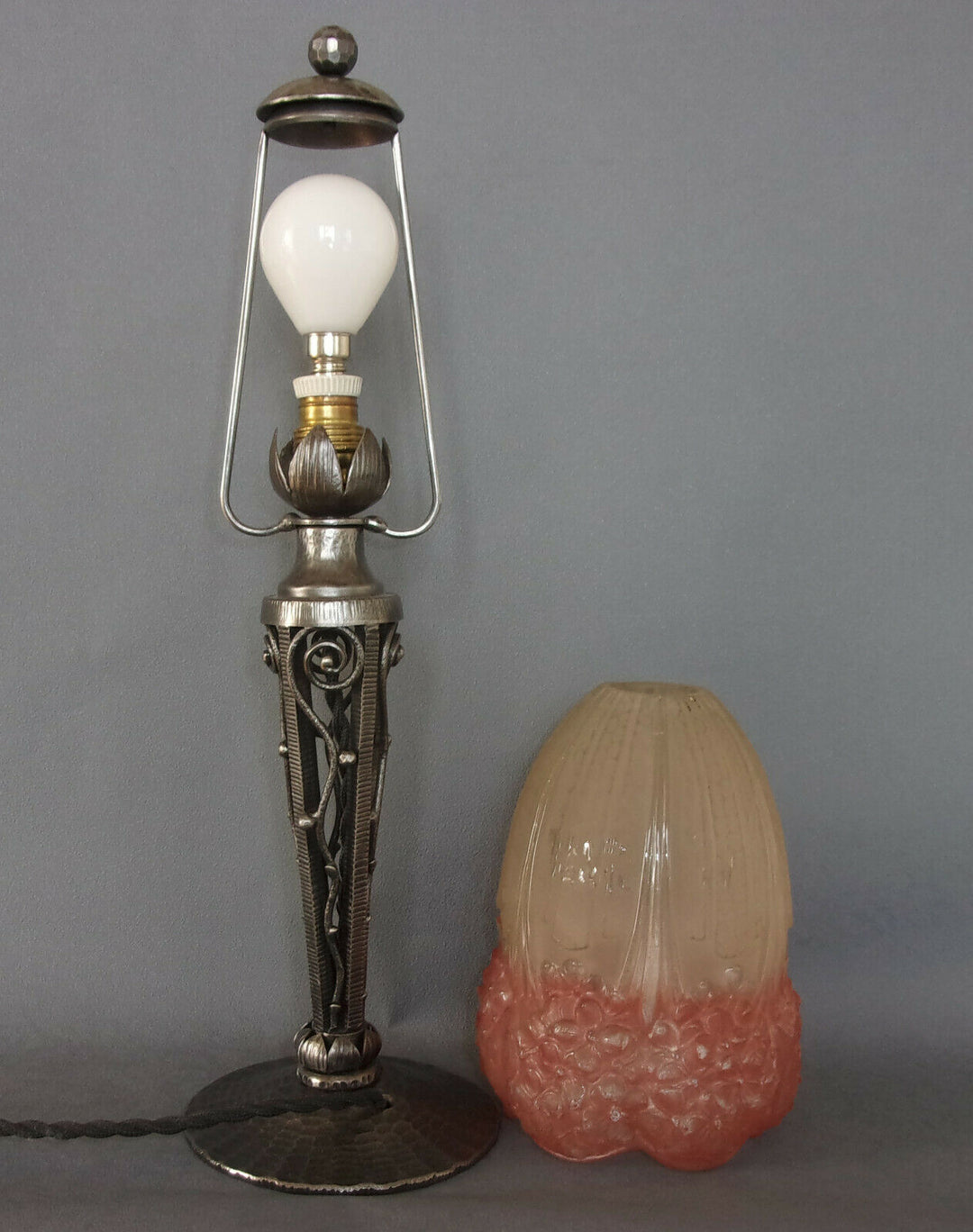 ミューラー兄弟(Muller  Frères)　アジサイの花のランプ　エティエヴァンソン『Hettier&Vincent』合作