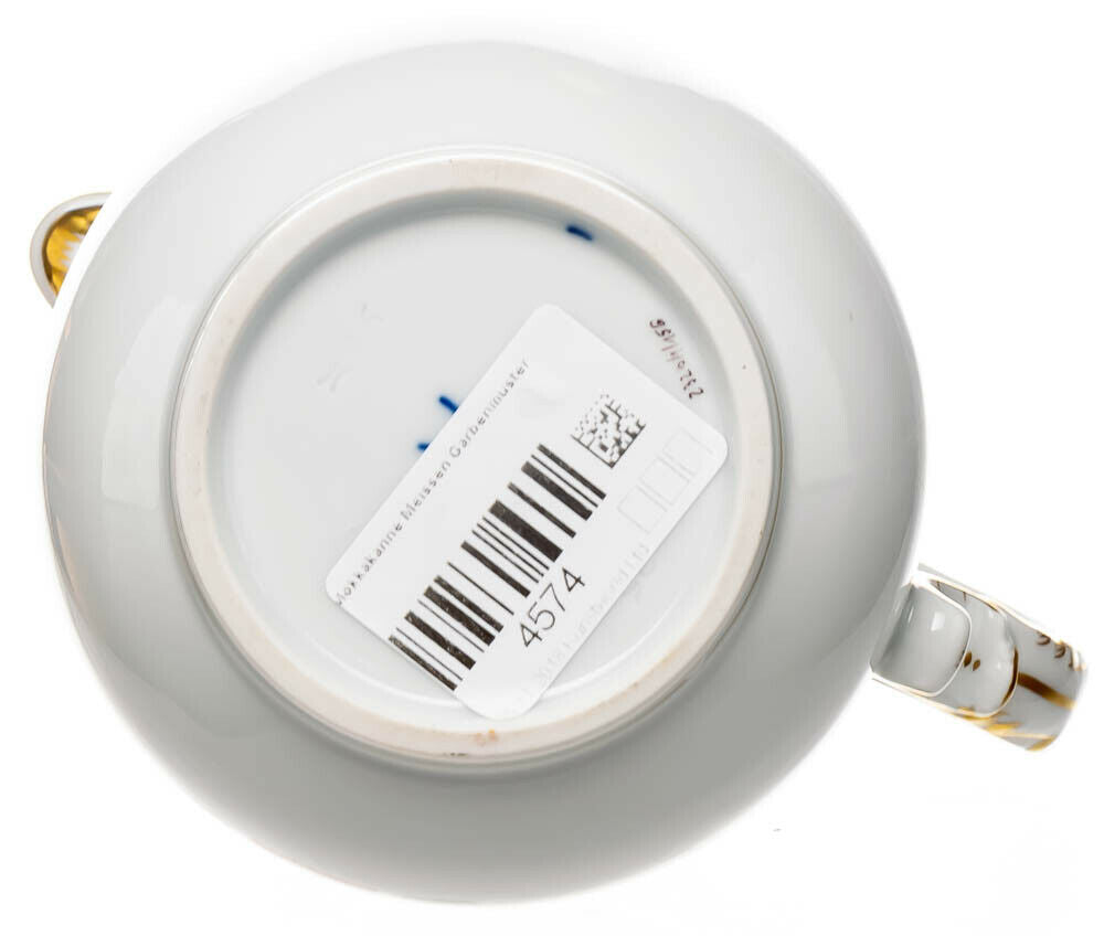 Mokkakanne Garbemuster mit Kante Meissen Neuer Ausschnitt Modell 00692 1. Wahl