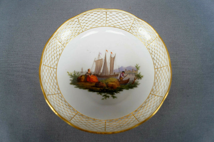 Meissen Hand Painted Courting Couple Boats Castle & Gold Chocolate Cup C. 1740