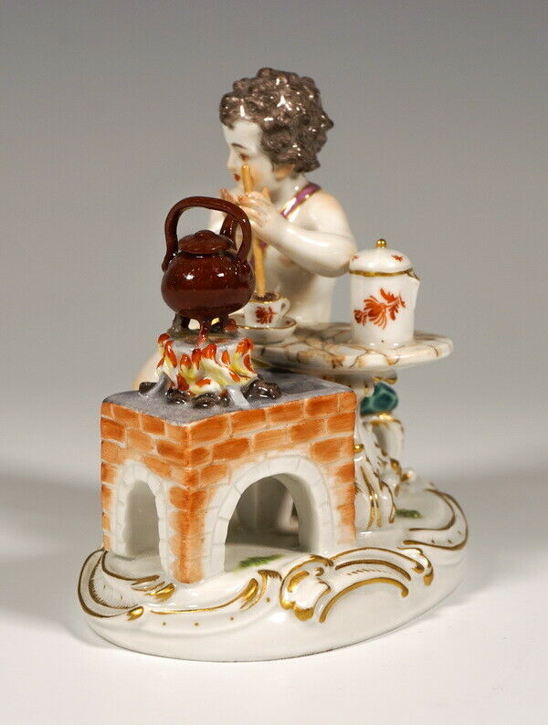 マイセン人形(MEISSEN)四元素シリーズ火の寓意「チョコレートを作るキューピッド」