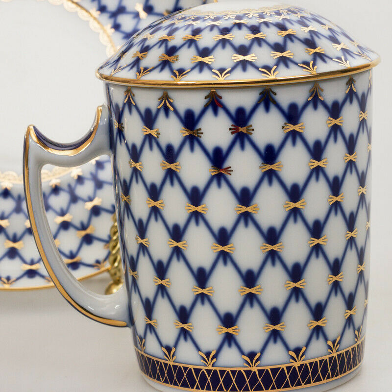 インペリアルポーセリン　蓋つきマグカップ＆ソーサーセット　コバルトネット模様 　ロモノーソフ