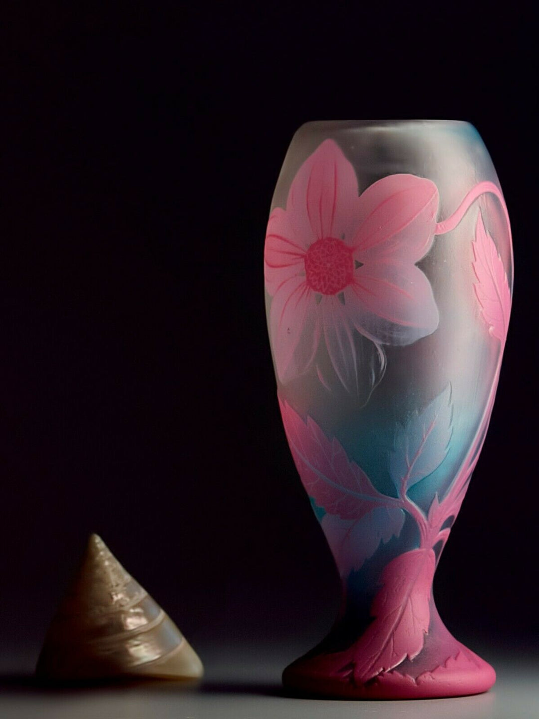 ミューラー兄弟　ピンクとブルーの幻想的な花瓶