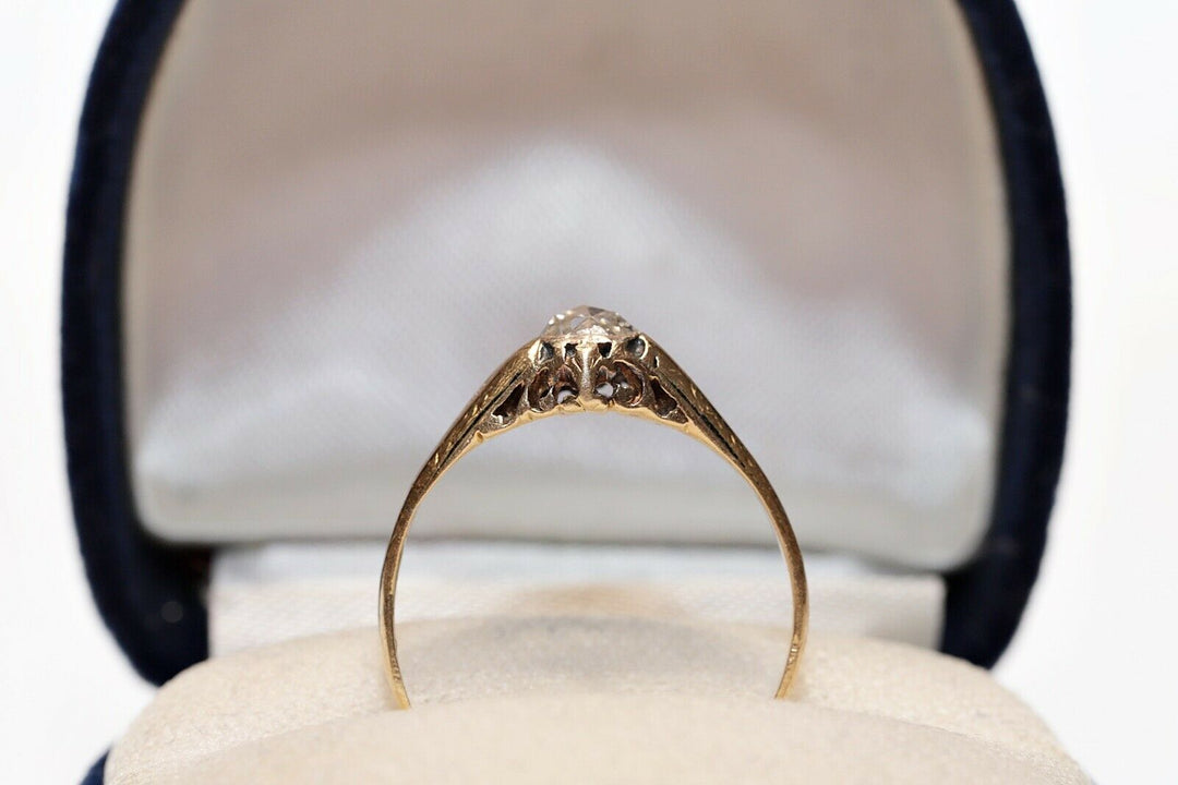 アンティーク 18K ナチュラルローズカットダイヤモンドのソリテールリング