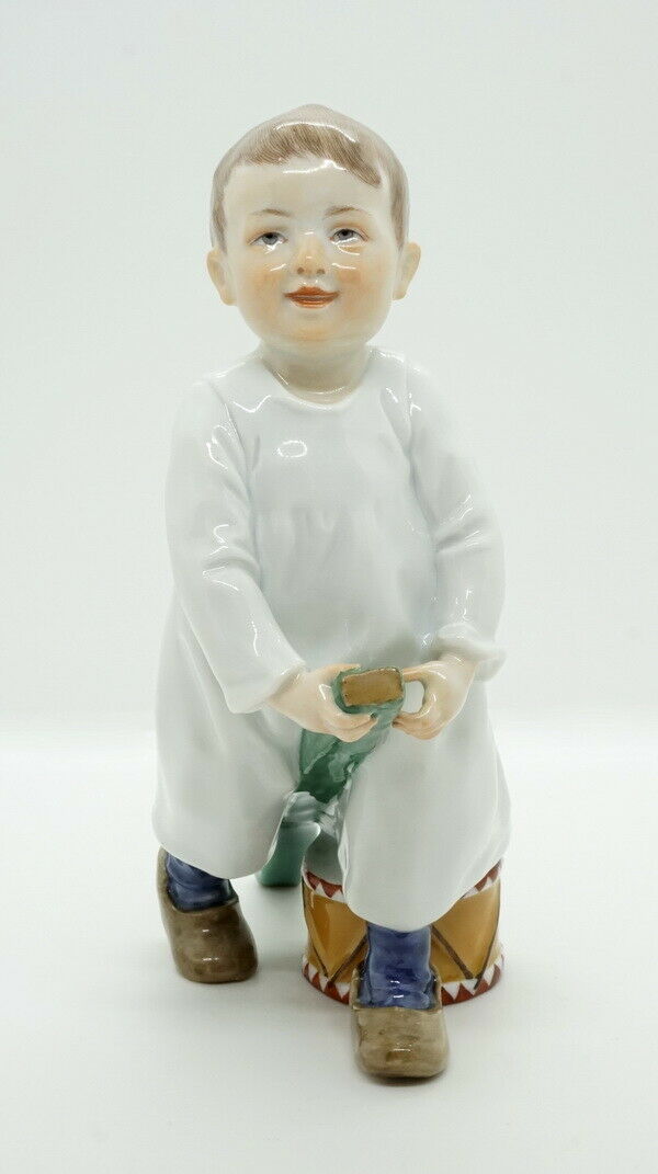 MEISSEN FIGUR マイセン HENTSCHELKIND KNABE AUF STOCK REITEND MNR: W119 UM 1924 - 34