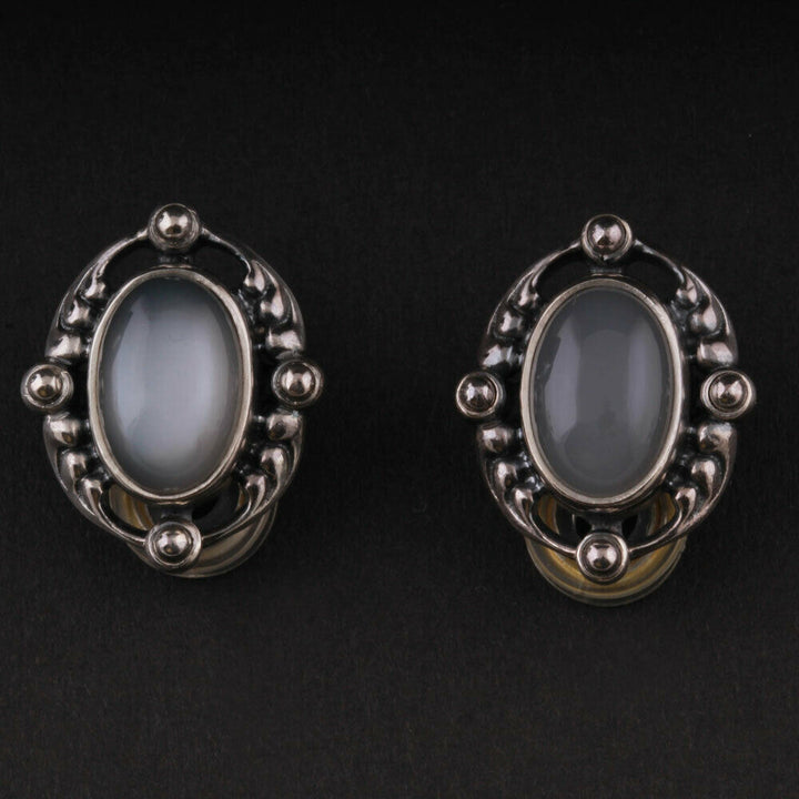 ジョージジェンセン(Georg Jensen)　シルバーイヤークリップ　グレイムーンストーン　2018年