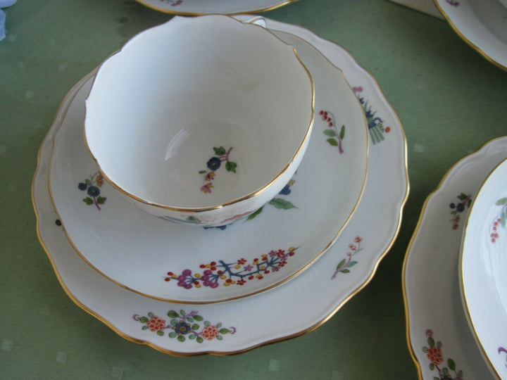 Schöne Meissen Sammeltasse in Dekor Japanischer Schmetterling