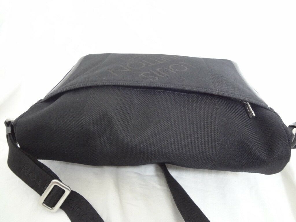 LOUIS VUITTON MESSAGE DAMIER GEANT MESSENGER UMHÄNGETASCHE TASCHE BAG LV76