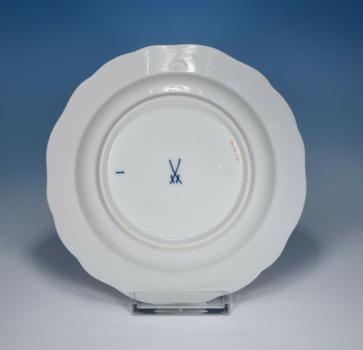 Meissen " Flower Bouquet & Insects " Bread Plate 16,5 Cm. 1.Wahl