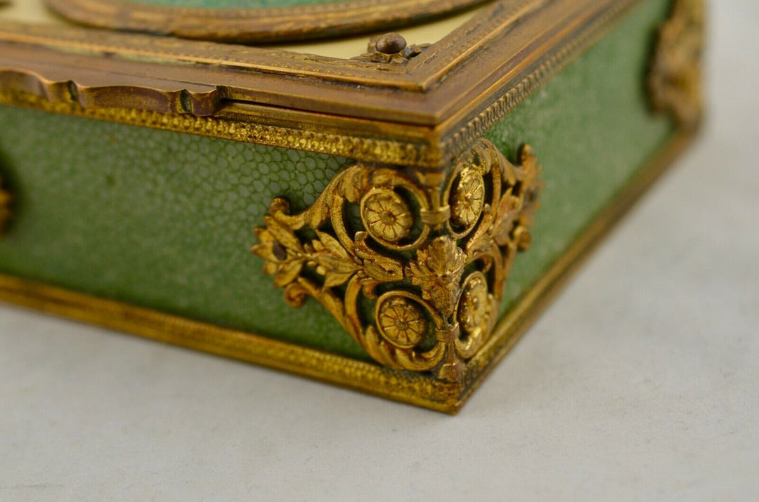 Antique French C.19th shagreen & gilt ormolu bronze hinged dressing table box