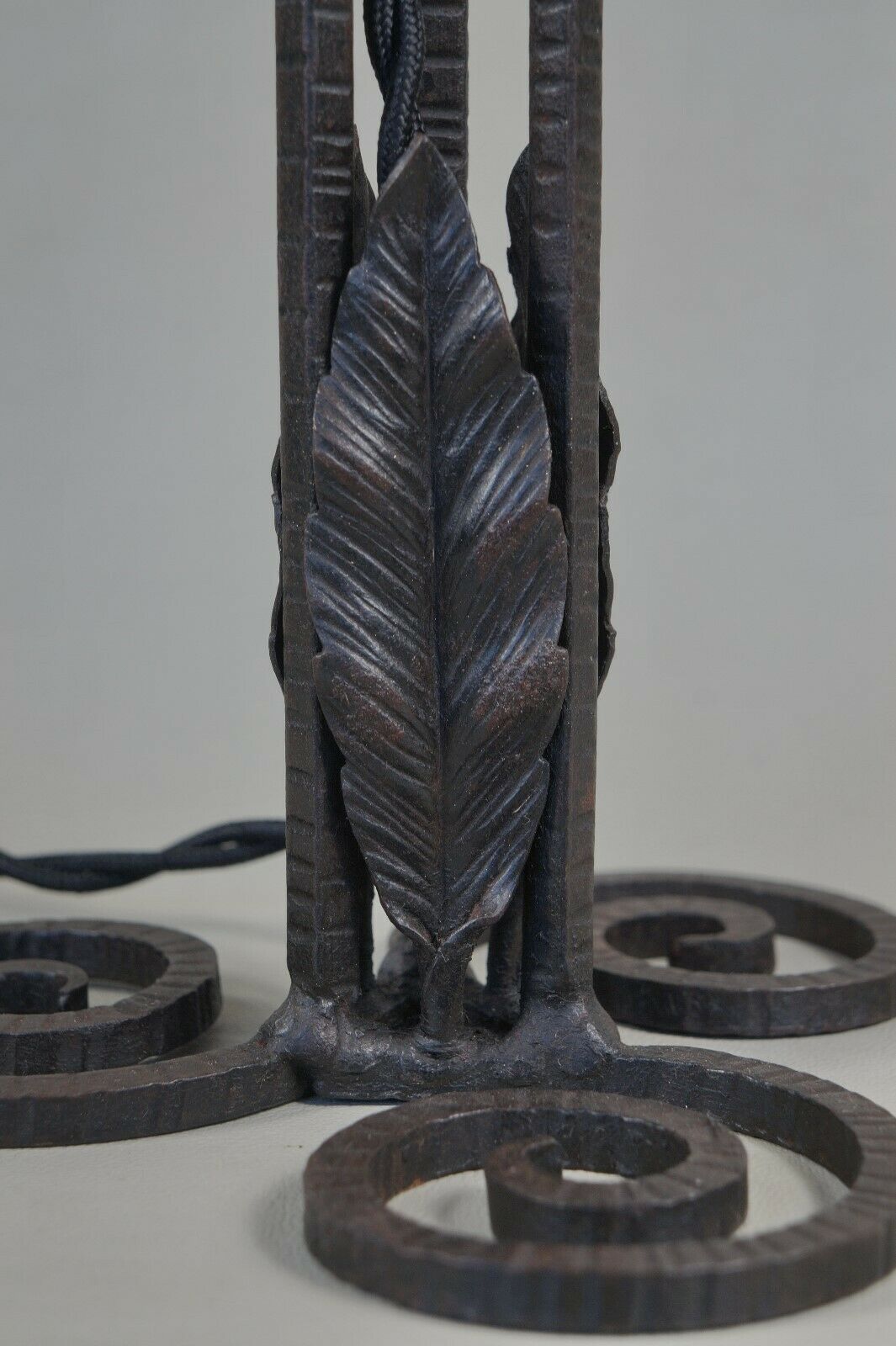 NOVERDY : FRENCH 1930 ART DECO LAMP . wrought iron ..... degué muller era France