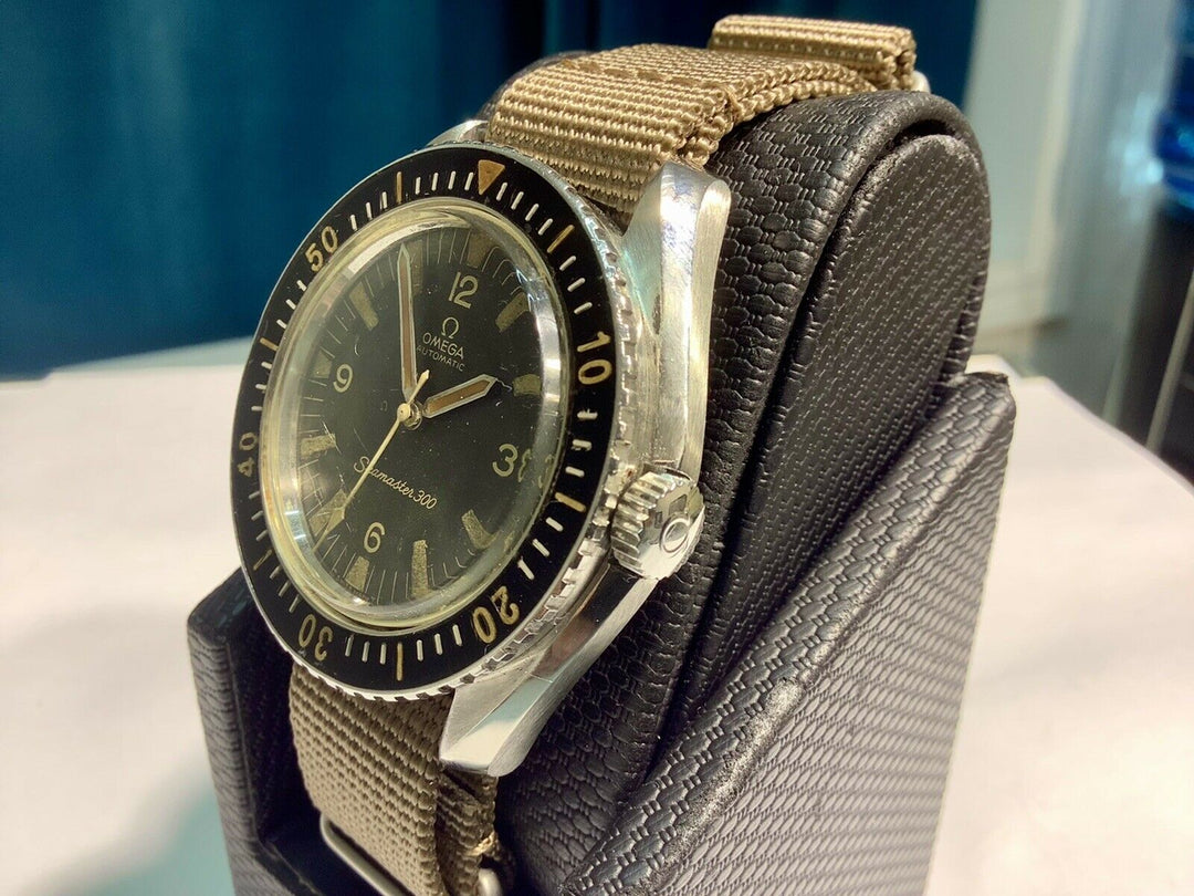 オメガ 1963年製 165.024 シーマスター 300 S スチール製 42mm トロピカルパティーナ(経年変化の味わい深さ) –  アンティークテーブルウェア