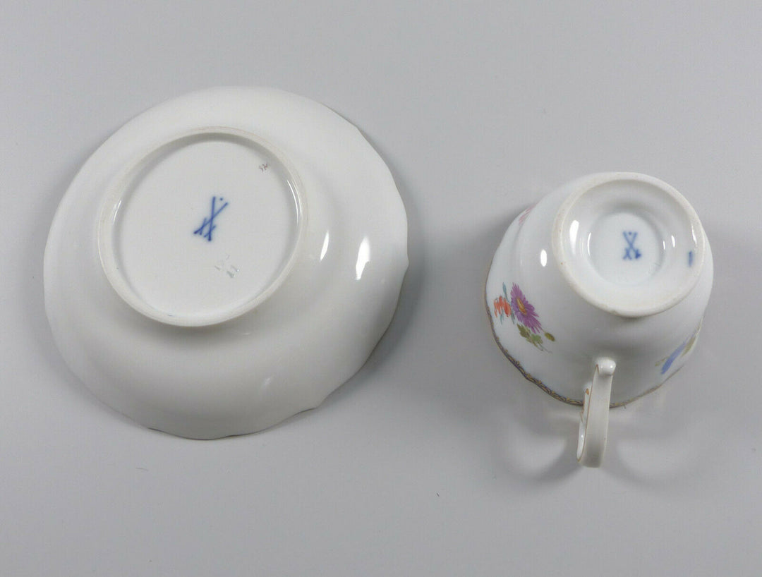 Meissen Kaffeetasse Untertasse A-Kante Blumen Bukett schräg 2. Wahl 111120