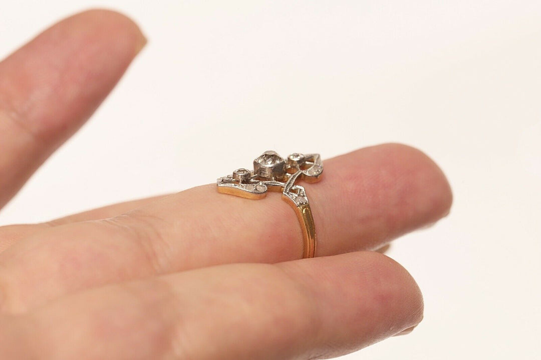 アンティーク 18K ナチュラルオールドカットダイヤモンドのヴィクトリアンリング