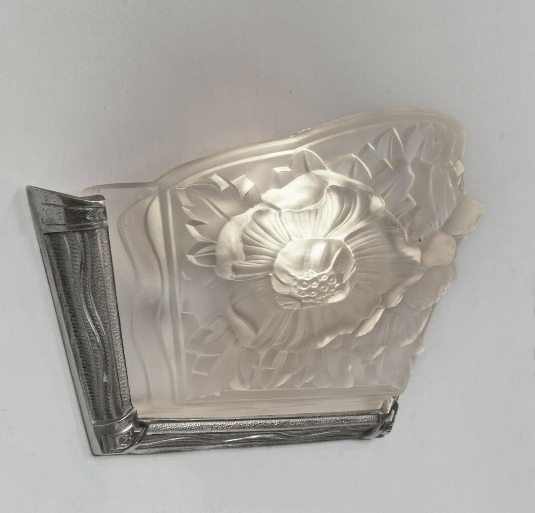 Moscovici & Verdun : a pair of French 1930 Art Deco wall sconces France