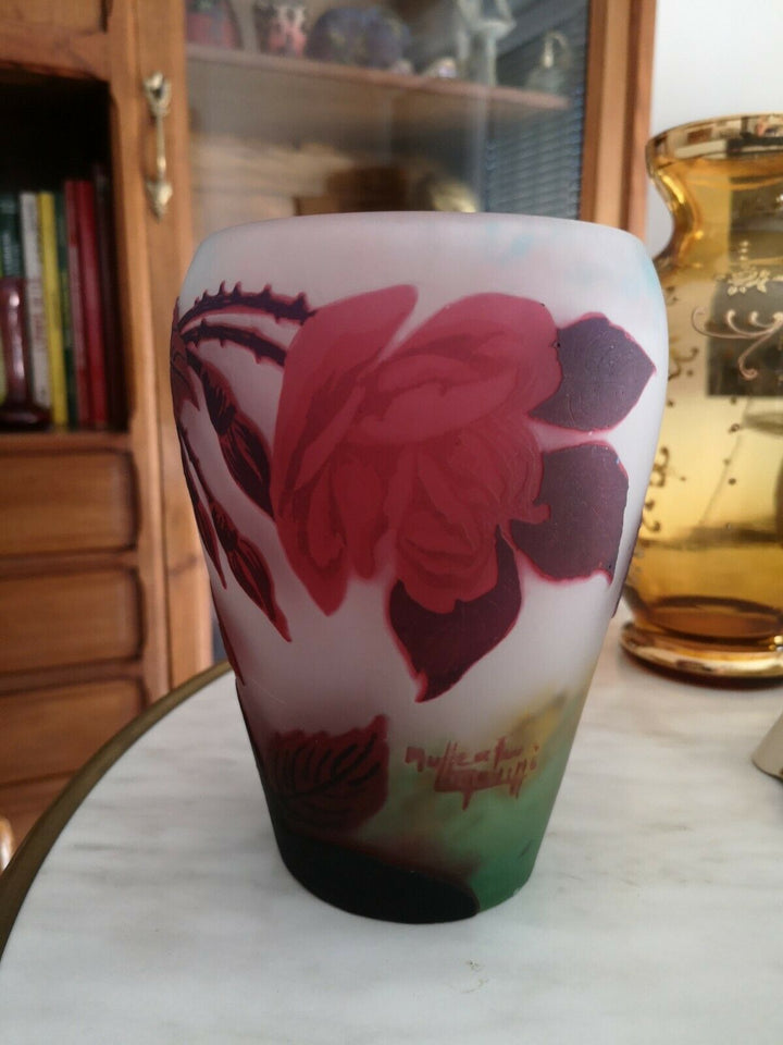 MULLER FRÈRES LUNÉVILLE - Vase aux roses circa 1925 - (DAUM GALLÉ) - NO COPY