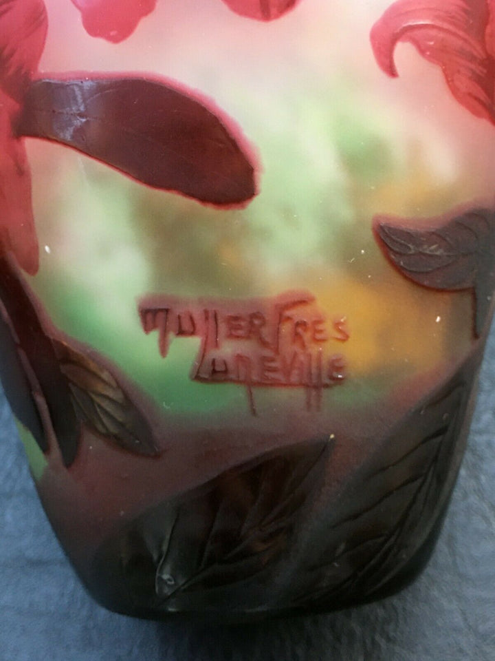 ミューラー兄弟　ハイビスカスの花瓶　1900年