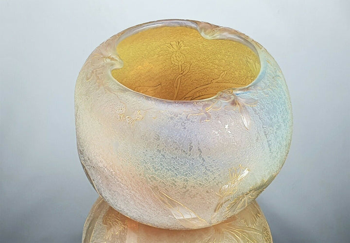 ドーム兄弟（ドームナンシー）菊の花の器型花瓶