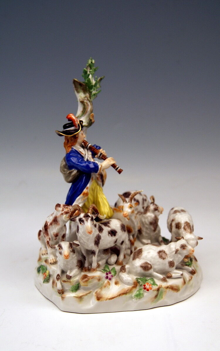 MEISSEN マイセン FIGUR SCHÄFER SCHAFE ZIEGEN HUND SHEPHERD SHEEP GOATS MNR: 61092