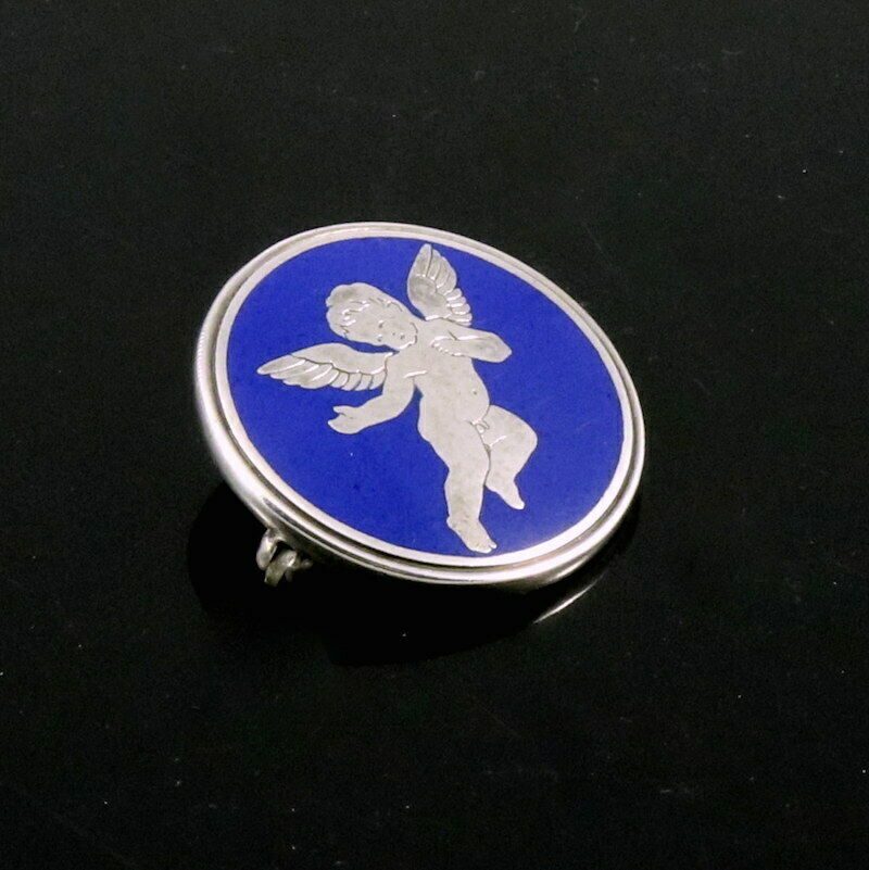 Georg Jensen. Sterling Silver Brooch with Enamel #302 - Harald Nielsen.