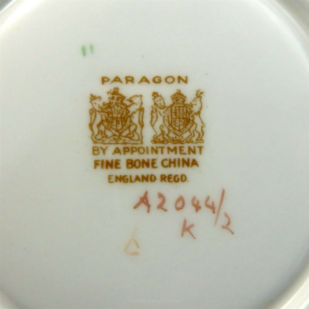 パラゴン　イエロー地に華麗なピンク＆ブルーのコーンフラワー　カップ&ソーサー