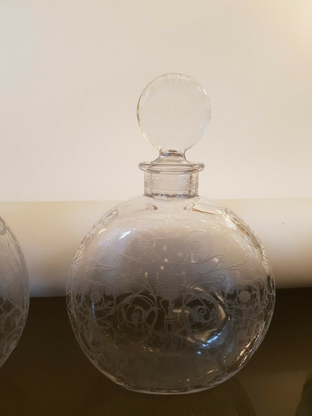 Paire De Flacons A Parfum En Cristal De Baccarat, Modèle MichelAngelo. Signés.