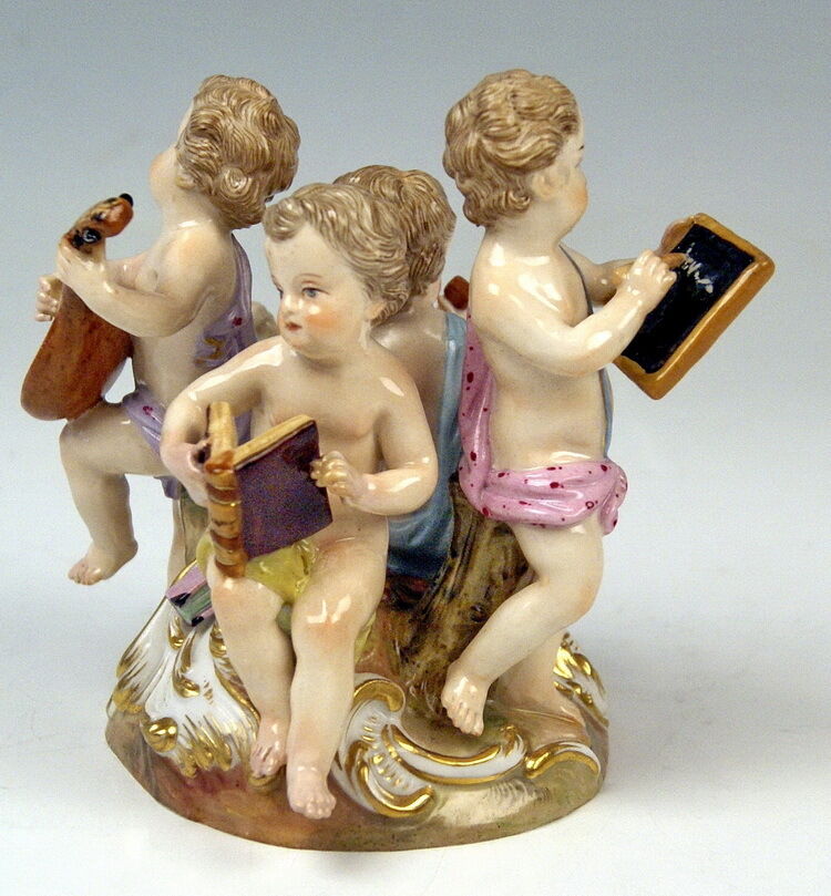 MEISSEN FIGUR AMORETTEN ALLEGORIE DER KÜNSTE CHERUB ALLEGORY OF THE ARTS UM 1860