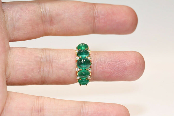 18K ナチュラルダイヤモンドとカボションカットエメラルドのリング