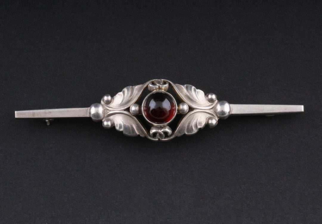 Georg Jensen Sterling Brooch # 224B w. Garnet. Silver. Design: GJ himself. RARE
