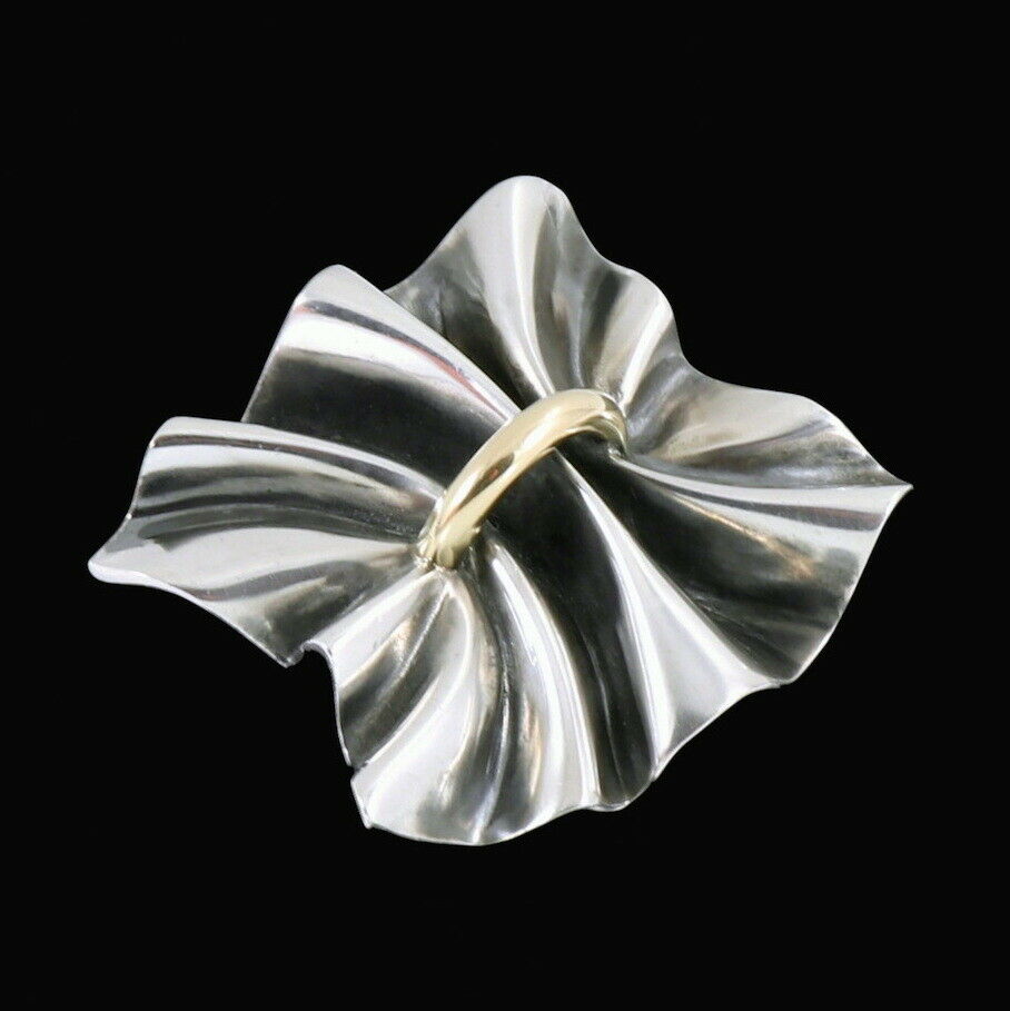 Georg Jensen. Sterling Silver and 18k Gold Brooch #399 - Lene Munthe