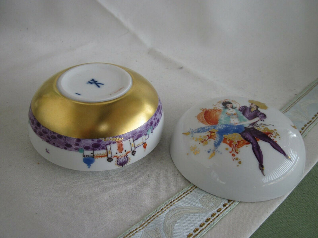 Schöne Meissen Schmuck-Dose in Dekor 1001 Nacht