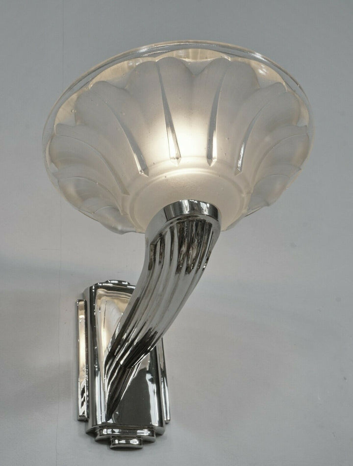 EZAN : a pair of French 1930 Art Deco wall sconces ......... EJG Gauthier France