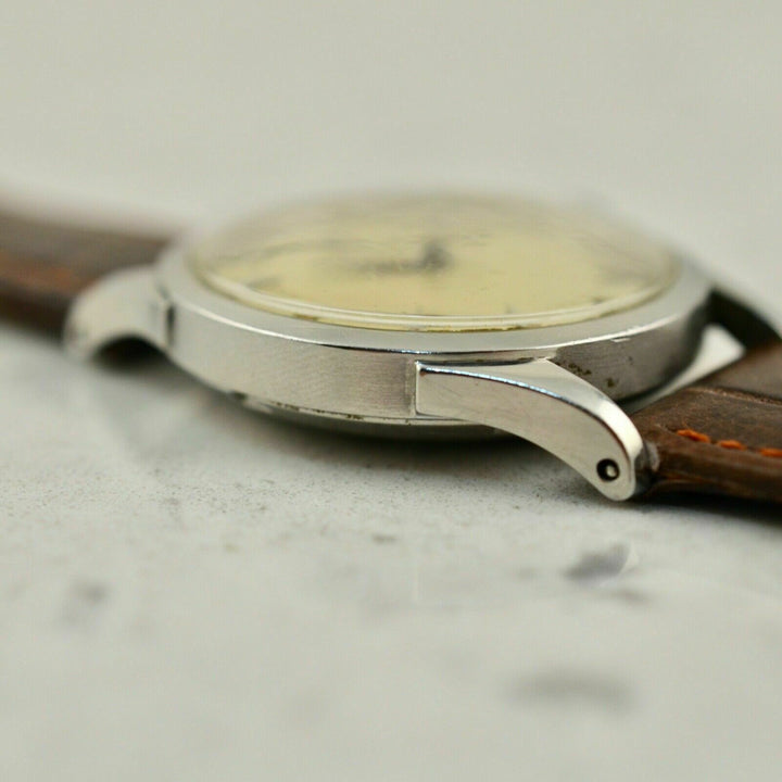 Vintage C.1947 Omega Automatic Bumper ref. 2582-3 cal. Ω 351 watch in steel
