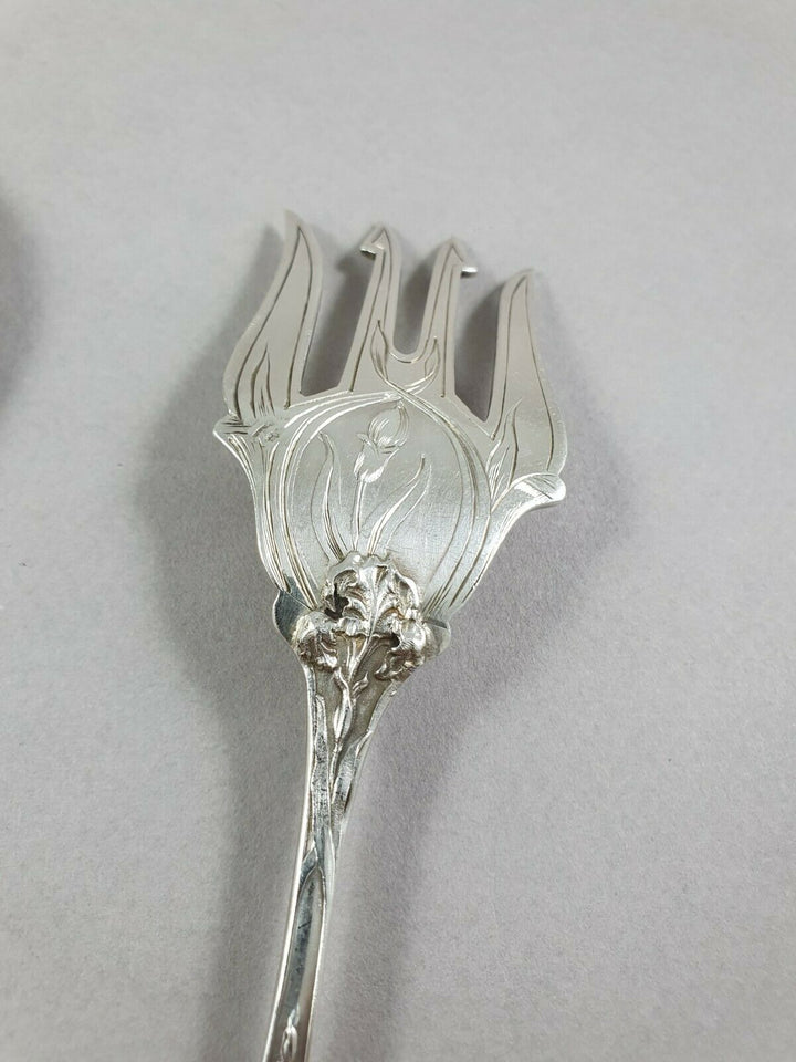 ピュイフォルカ、アールヌーヴォーカトラリーセット、アイリスのデザイン