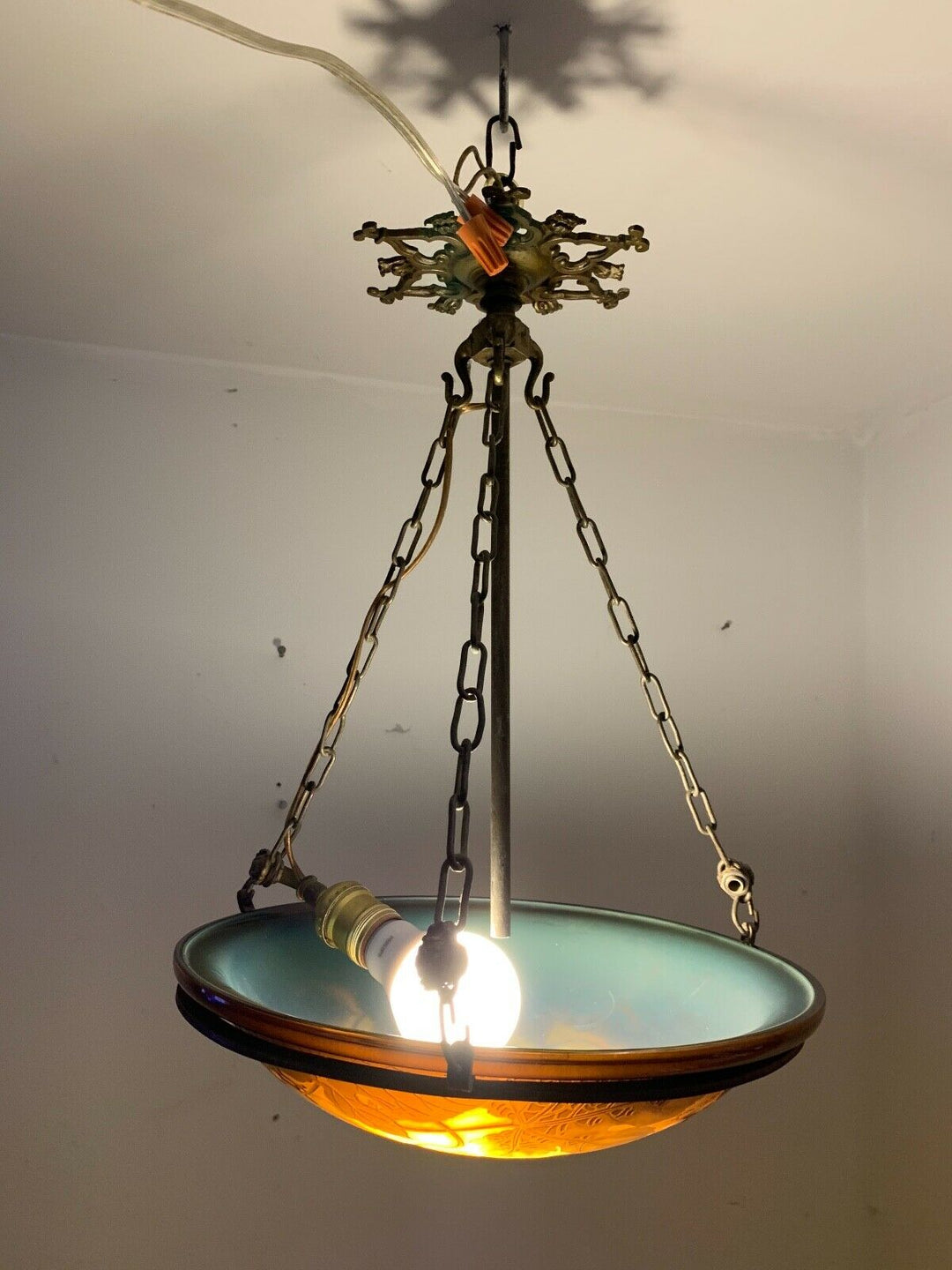 Early 20TH CENTURY d’argental French Cameo Art Glass Suspension Luminaire- afficher le titre d'origine