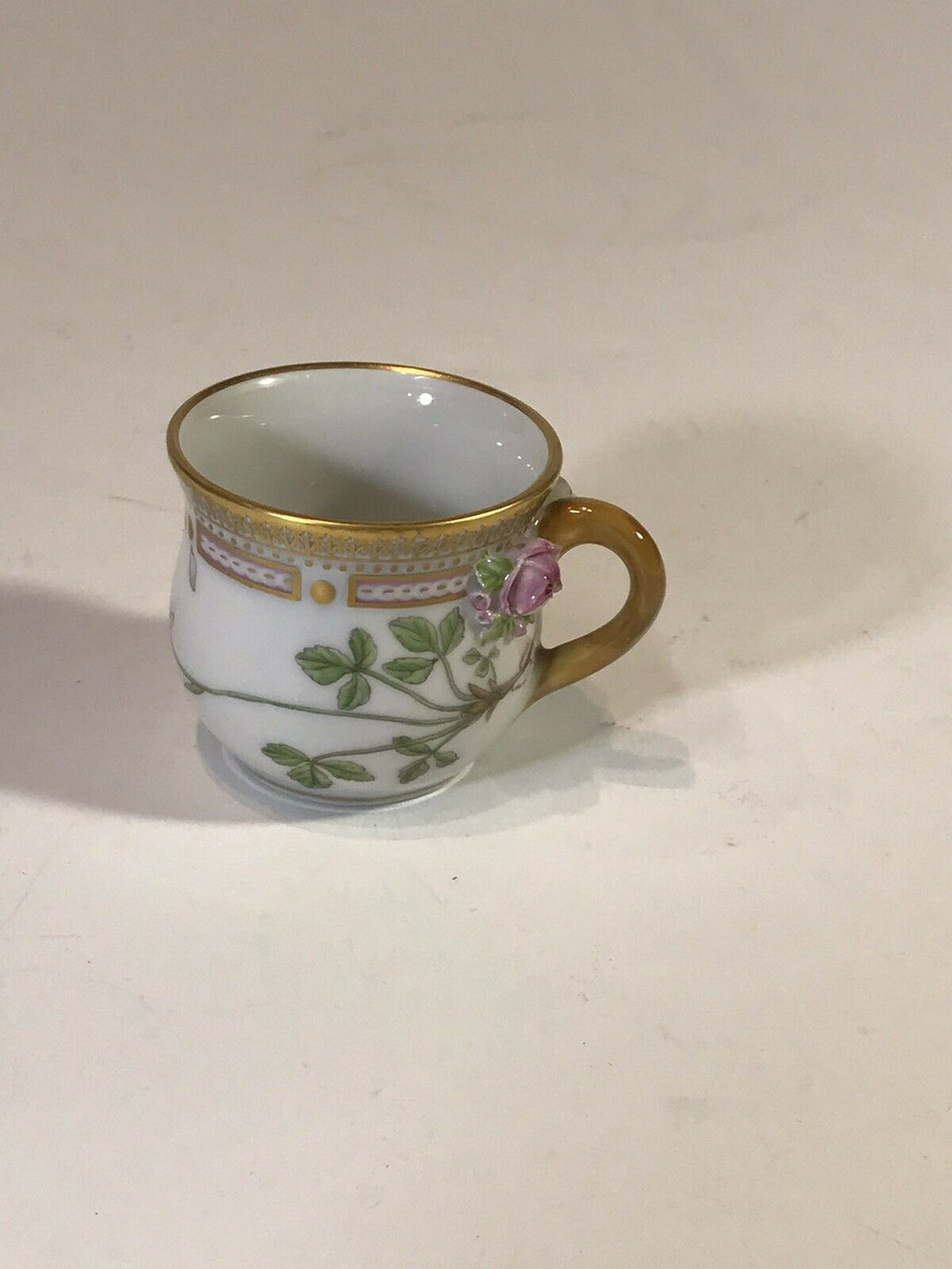 ロイヤルコペンハーゲン　フローラダニカ　蓋付カスタードカップ＆ソーサー