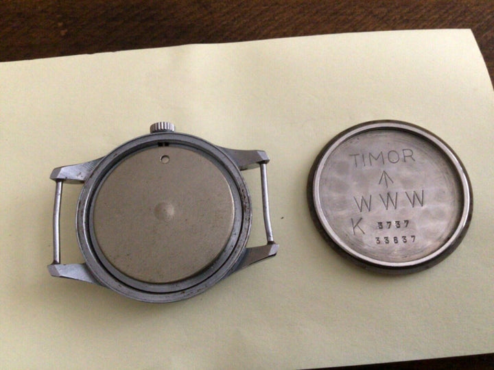 ティモール　WWW“ダーティ・ダース” 腕時計