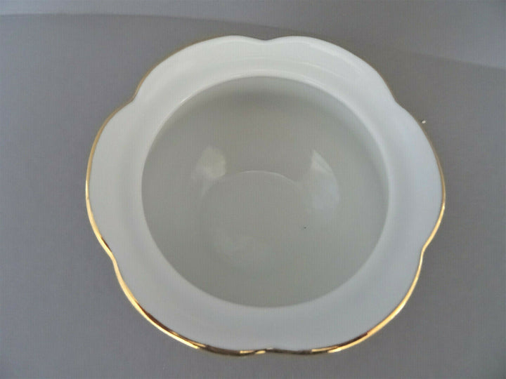 マイセンBフォームのシュガーポット、金とブロンズと花々の装飾、一級品。