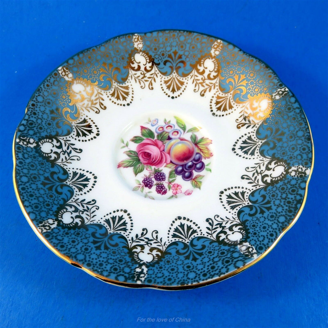 パラゴン　ブルーの型どりと花模様のカップ&ソーサー