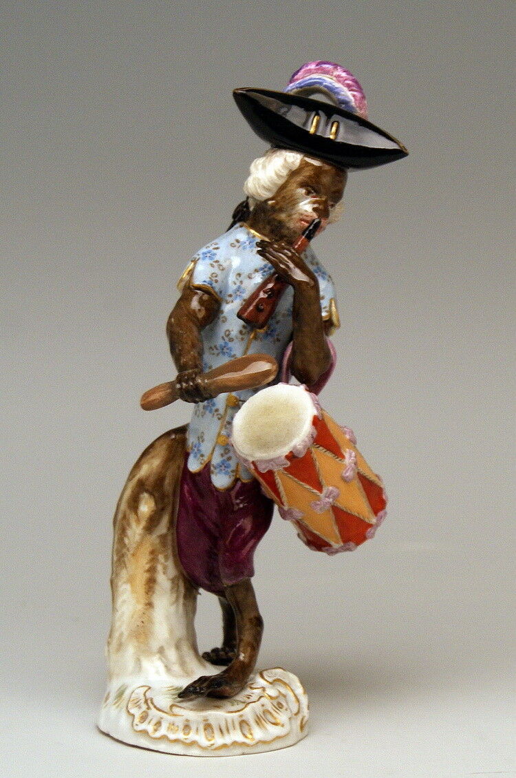 MEISSEN FIGUR マイセン AFFENKAPELLE TROMMLER MONKEY ORCHESTRA WITH DRUM ca. 1860
